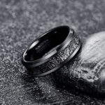 Silk and cotton store – Black Meteorite Ring